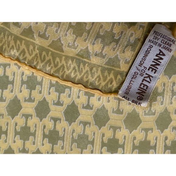 VTG ANNE KLEIN for ROBINSON & GOLLUBER Silk Scarf Yellow/Grey 44x12 Japan - Picture 5 of 6
